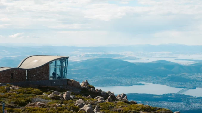 MOUNT-WELLINGTON-HIKE-SUMMIT-0851-e1626655202341